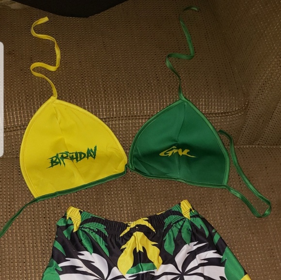 Bathing suit - Picture 3 of 4